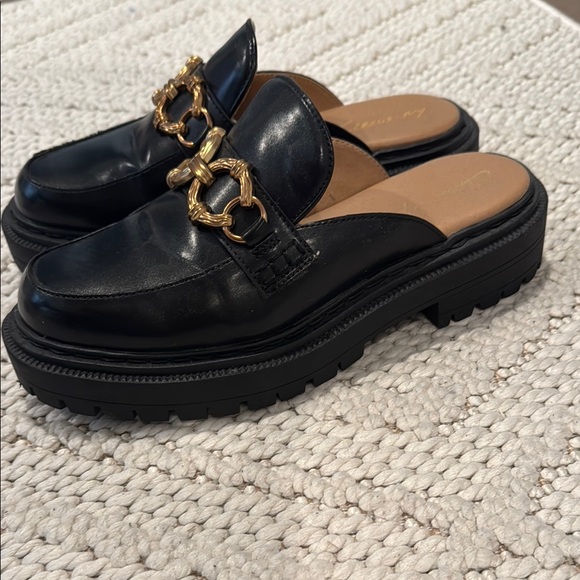 Sam Edelman Black Leather Mules with Gold Chain Detail - Size 8 - Picture 2 of 2